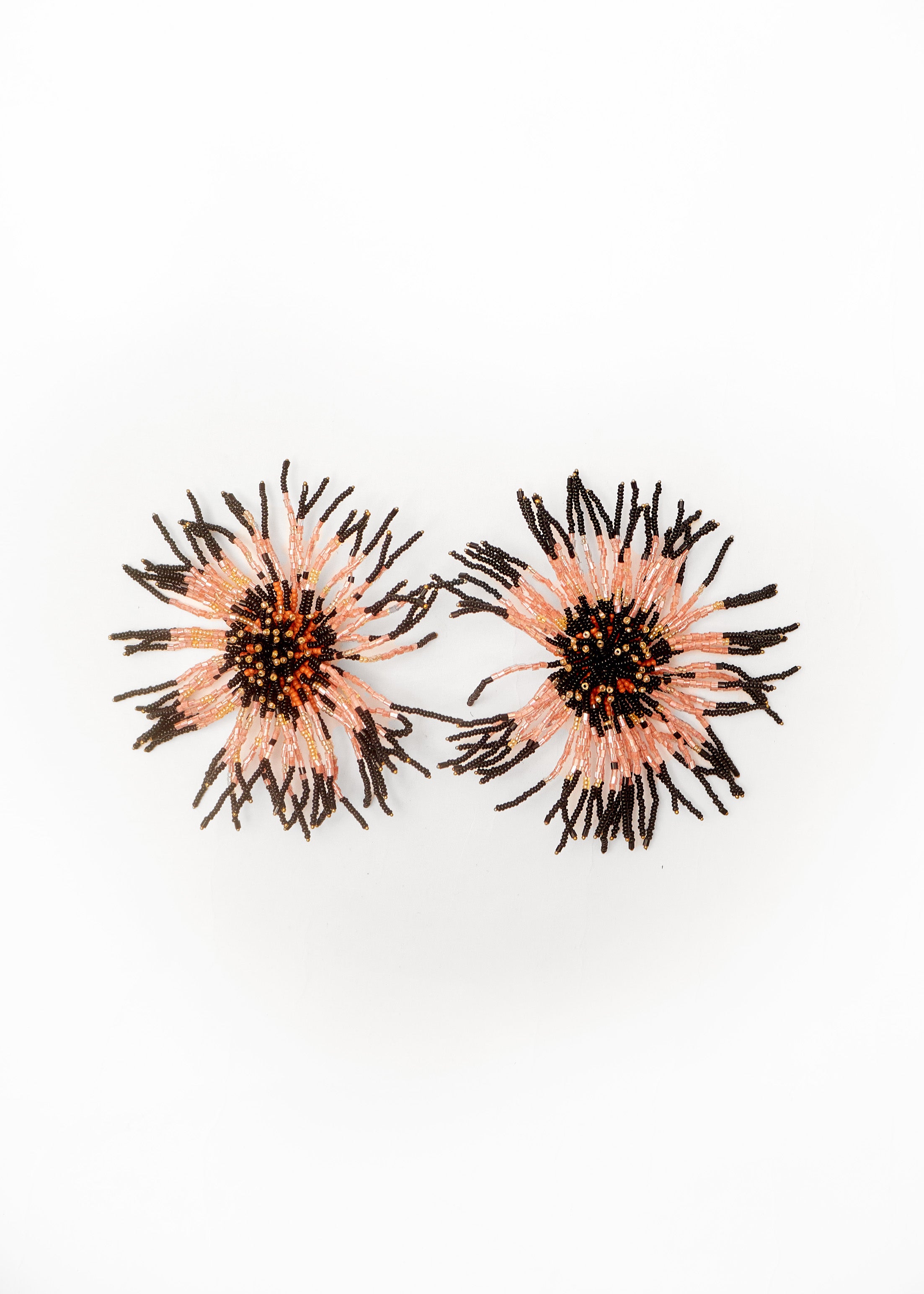 SOLARA EARRINGS (PEACH/BLACK)