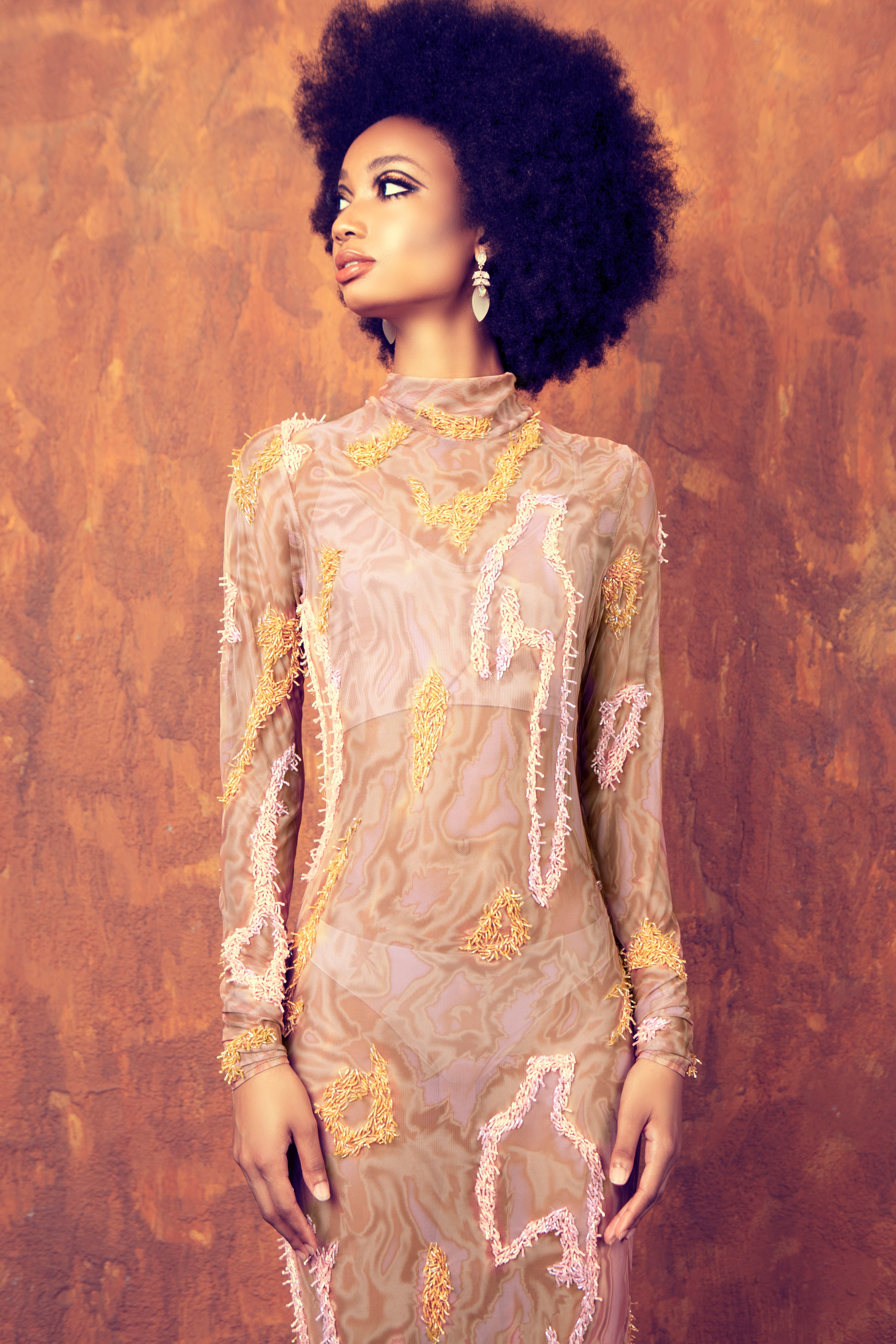 Robe Zusi (Rose/Nude)