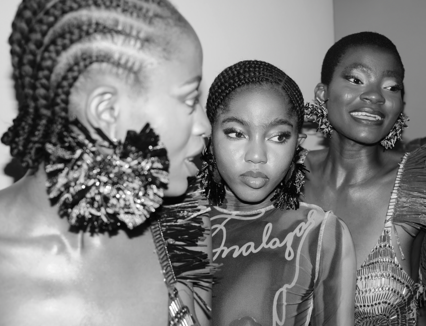 SOLARA RAFFIA EARRINGS (PURPLE/GOLD)