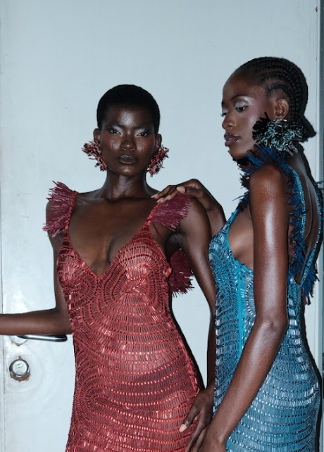 SOLARA RAFFIA EARRINGS (BLUE/BLACK)