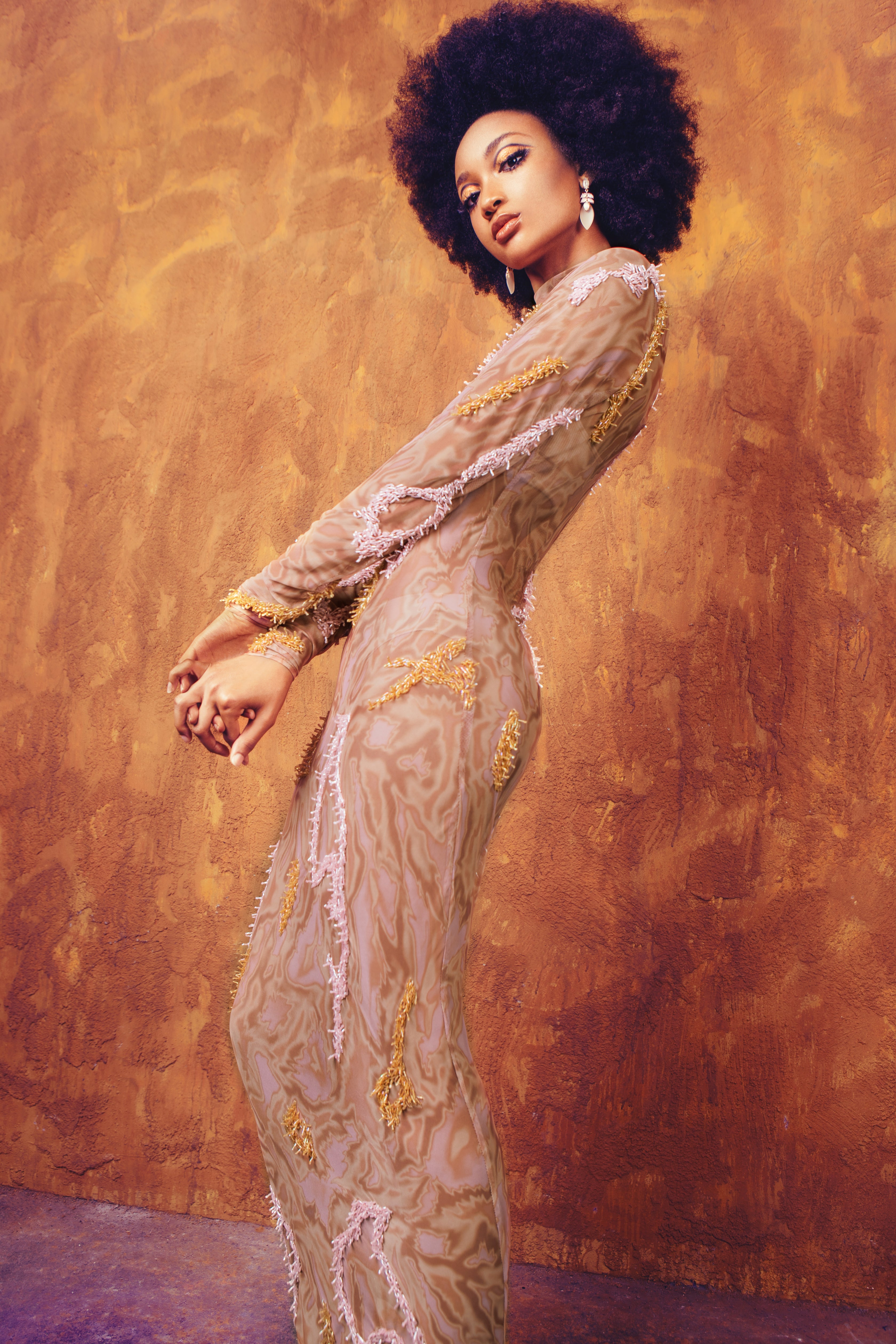 Robe Zusi (Rose/Nude)